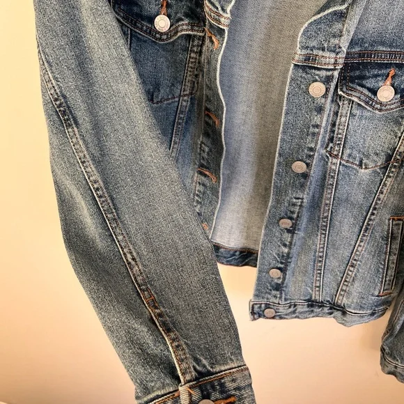 Gap Jean Jacket - Picture 3 of 3